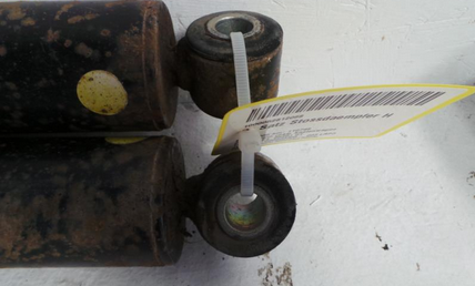 Fiat Ducato 244 Pritsche Bj. 2005 Satz Sto&szlig;d&auml;mpfer D&auml;mpfer Hinterachse